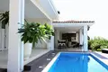 5 bedroom apartment 291 m² Mesa Chorio, Cyprus