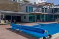 3-Schlafzimmer-Villa 215 m² Adeje, Spanien