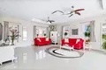Mieszkanie 4 pokoi 555 m² Peyia, Cypr
