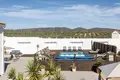 Haus 7 Schlafzimmer 600 m² Dos Hermanas, Spanien