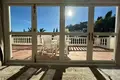 5 bedroom house 400 m² Artola, Spain