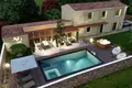 Villa de 4 dormitorios 272 m² Umag, Croacia