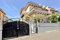 Szeregowiec 2 pokoi 84 m² Orihuela, Hiszpania