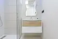 Mieszkanie 3 pokoi 70 m² Torrevieja, Hiszpania