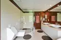 Haus 6 zimmer 325 m² Riga, Lettland