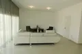 Villa de tres dormitorios 250 m² Kissonerga, Chipre