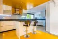 8 bedroom House 1 400 m² Dos Hermanas, Spain