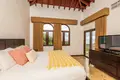Szeregowiec 2 pokoi 226 m² Roatan, Honduras