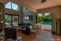 Maison de ville 250 m² Ágii Apóstoli, Grèce