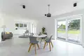 House 7 500 m² in Dabrowa, Poland
