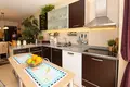 Mieszkanie 4 pokoi 135 m² Konyaalti, Turcja