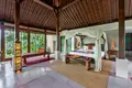 4-Schlafzimmer-Villa 1 500 m² Lebah A, Indonesien