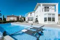 Casa 6 habitaciones 360 m² Kamares, Chipre