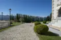 Villa 10 bedrooms 1 300 m² Luino, Italy