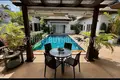Villa de tres dormitorios 225 m² Rawai, Tailandia