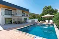 Casa 9 habitaciones 172 m² Kovaci, Montenegro