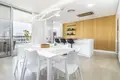 Mieszkanie 4 pokoi  Estepona, Hiszpania