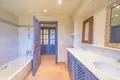 Haus 10 Schlafzimmer 892 m² Dos Hermanas, Spanien