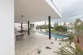 Willa 4 pokoi 202 m² Paralimni, Cypr