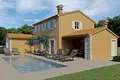 3 bedroom villa 189 m² Grad Porec, Croatia