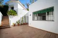 Haus 4 Schlafzimmer 400 m² Dos Hermanas, Spanien