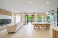Villa mit 2 Schlafzimmern  Kerobokan Kelod, Indonesien