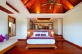 villa de 5 chambres 1 550 m² Ban Bang Thao, Thaïlande