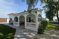 5 bedroom house 353 m² Dos Hermanas, Spain