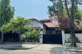 2 room villa 377 m² in Sangkat Wat Phnom, Cambodia