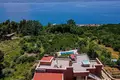 4 bedroom house 220 m² Grad Omis, Croatia