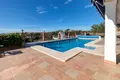 Haus 4 Schlafzimmer 474 m² Dos Hermanas, Spanien