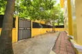 Willa 6 pokojów 612 m² w Sangkat Boeung Kak Ti Pir, Kambodża