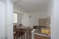 Maison 15 chambres  Sutomore, Monténégro