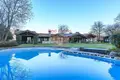 2 bedroom Villa 450 m² Monvalle, Italy