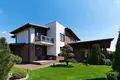 Casa de campo 379 m² Barawlyany, Belarús