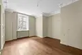 Propiedad comercial 5 habitaciones 164 m² en Varsovia, Polonia