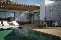 4 bedroom Villa 210 m² Gumusluk, Turkey