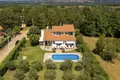 4 bedroom house 240 m² Grad Porec, Croatia