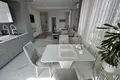 Mieszkanie 2 pokoi 57 m² Mińsk, Białoruś
