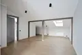 Mieszkanie 3 pokoi 90 m² Ryga, Łotwa