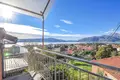 Casa 4 habitaciones 194 m² Tivat, Montenegro