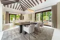 Haus 5 Schlafzimmer 1 023 m² San Pedro Alcantara, Spanien