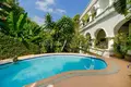 Вилла 5 спален 1 400 м² Карон, Таиланд