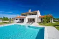 3 bedroom house 440 m² Opcina Svetvincenat, Croatia