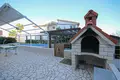 Casa 8 habitaciones 350 m² Slatine, Croacia