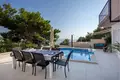 Dom 5 pokojów 260 m² Opcina Baska Voda, Chorwacja