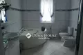 House 8 bathrooms 430 m² in Győr-Moson-Sopron, Hungary