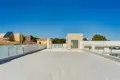 4-Schlafzimmer-Villa 285 m² Torrevieja, Spanien