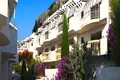 Mieszkanie 2 pokoi 121 m² Pafos, Cypr