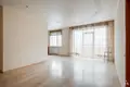 Mieszkanie 2 pokoi 67 m² Ryga, Łotwa